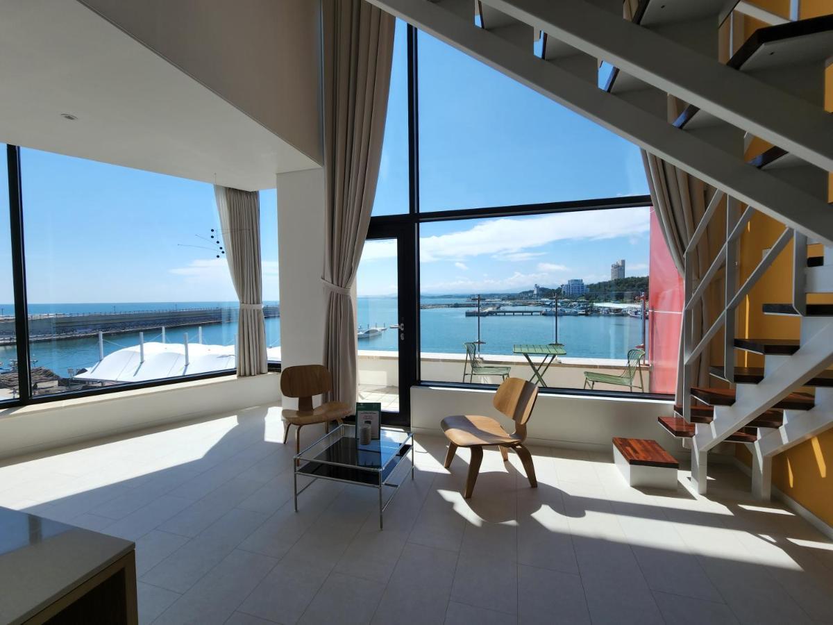 Bau Haus Villa Sokcho Exterior foto